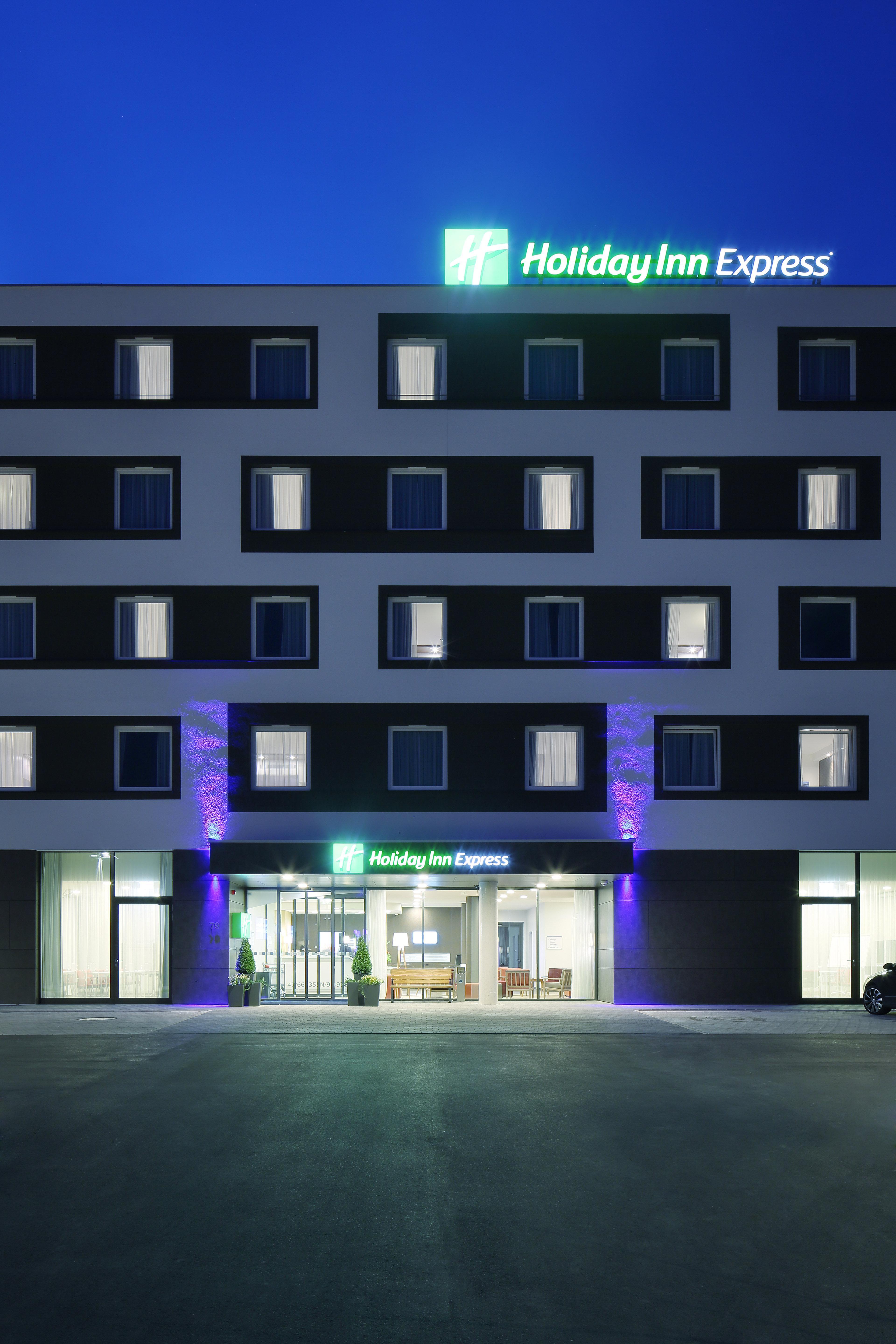 Holiday Inn Express Friedrichshafen, An Ihg Hotel Exteriör bild