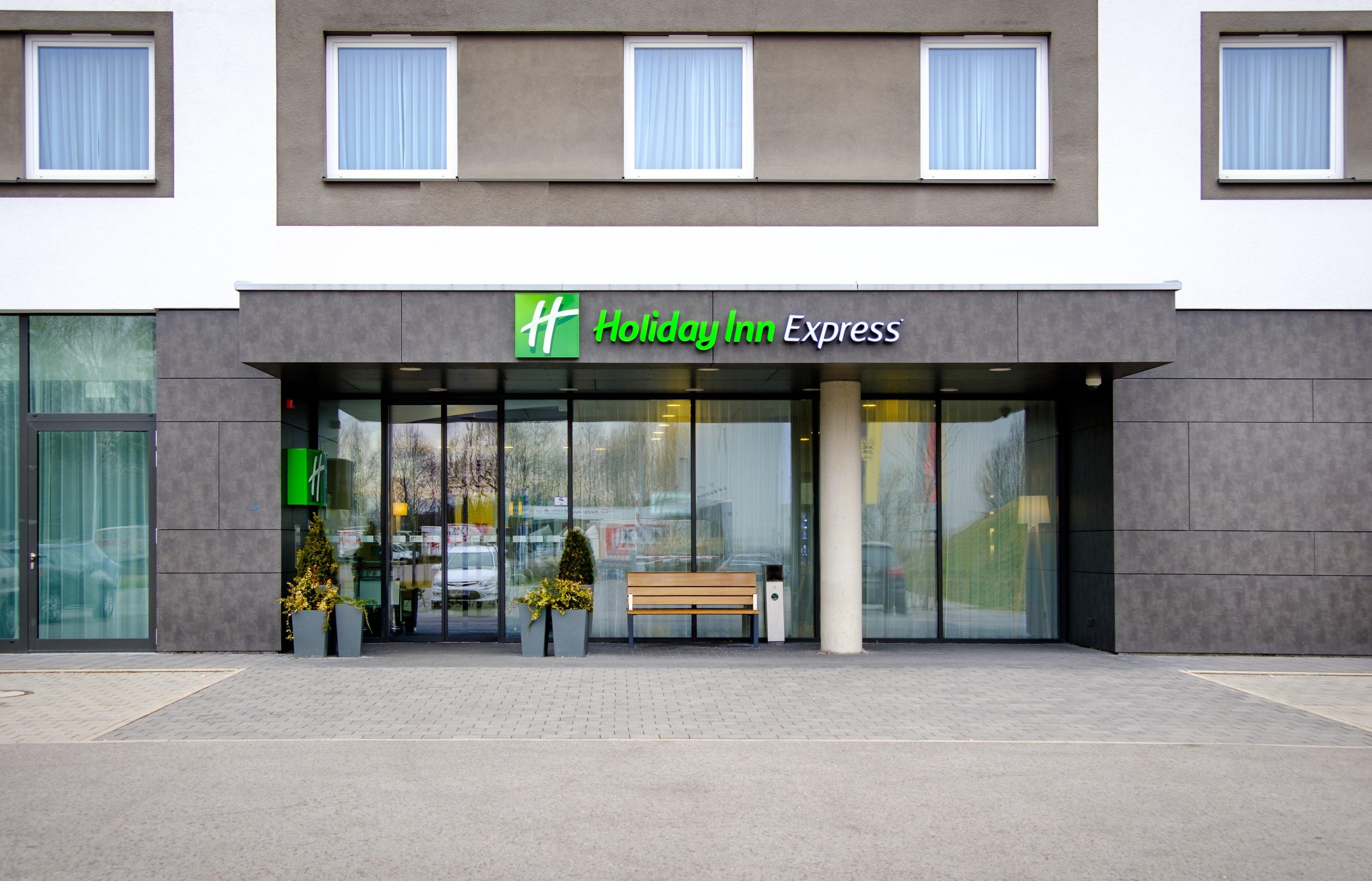 Holiday Inn Express Friedrichshafen, An Ihg Hotel Exteriör bild